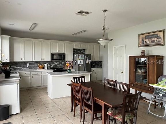 5th image of 438 Elderberry Dr