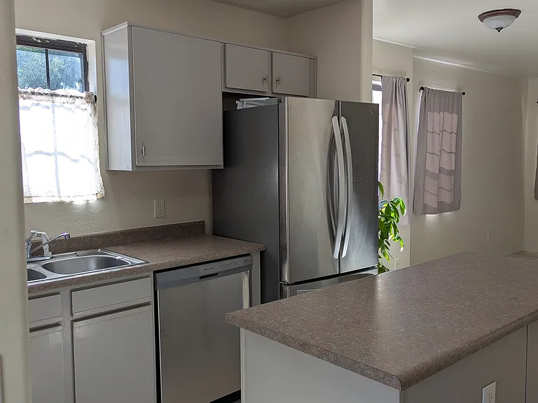 455 S Mesa Dr #137 — Photo 2