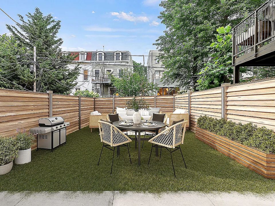1st image of 125 Saint James Pl