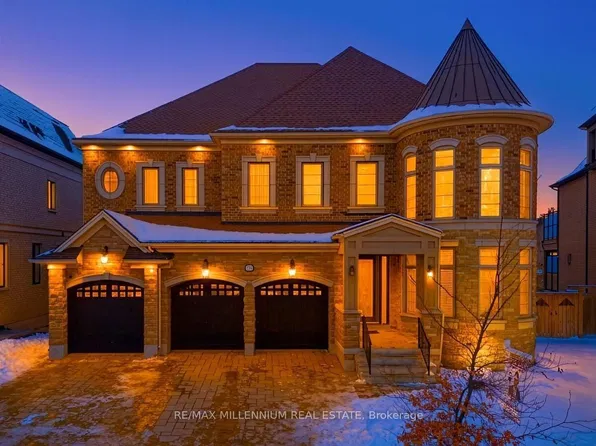 293 Torrey Pines Rd, Vaughan, ON L4H 3X3