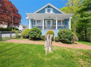 21 Ascension St, Lincoln, RI 02838