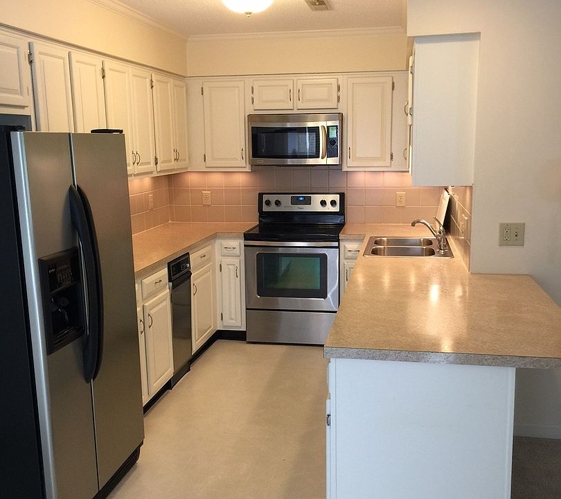 2nd image of 701 Devon Ct