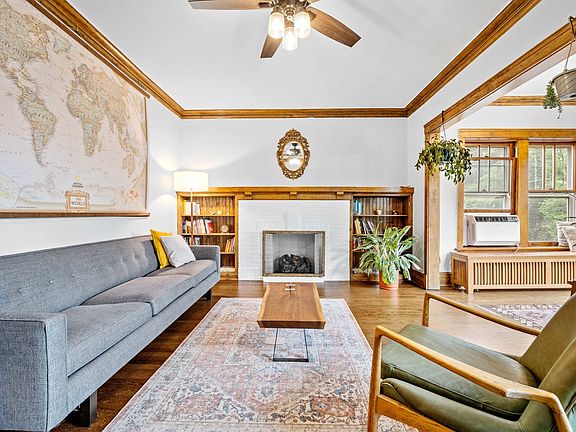 3rd image of 5406 N Glenwood Ave #3N