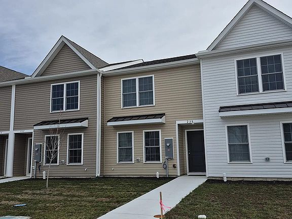 2nd image of 239 Rojan Rd