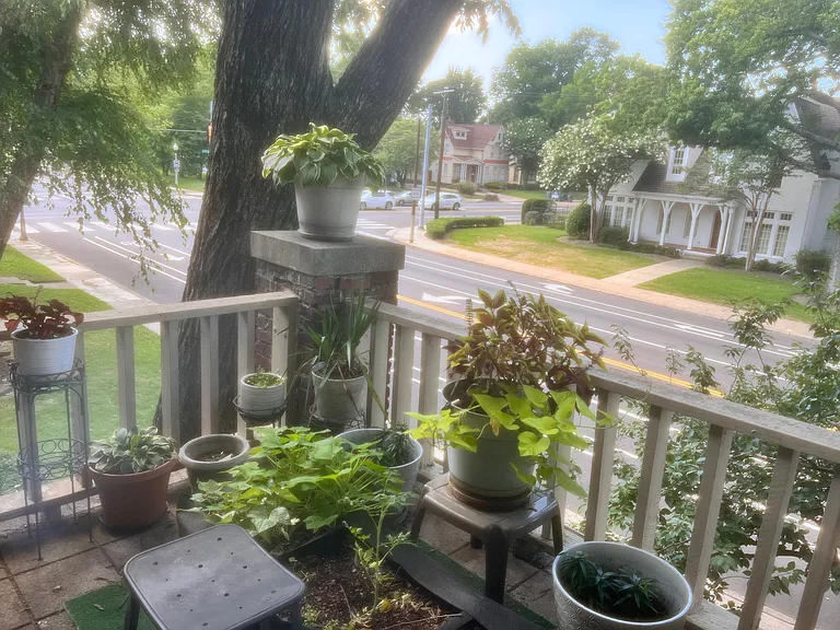 1855 Peabody Ave — Photo 8