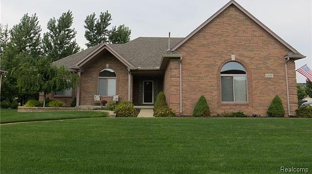 1st image of 47657 Clairmont Ln