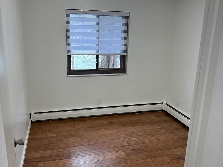 18 Rose Ln #5 — Photo 4