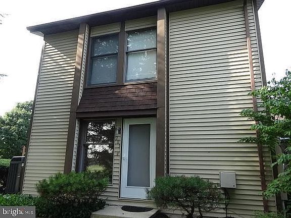 3rd image of 205 Park Heights Ave