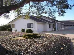 4446 Greenbrier Rd, Lompoc, CA 93436