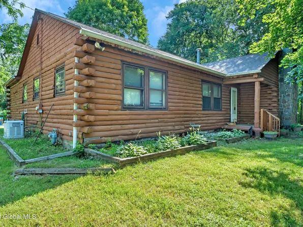 325 Belgrade Street, Troy, NY 12182