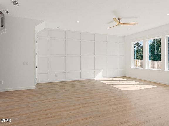 2nd image of 3515 Cottage Cove Ln