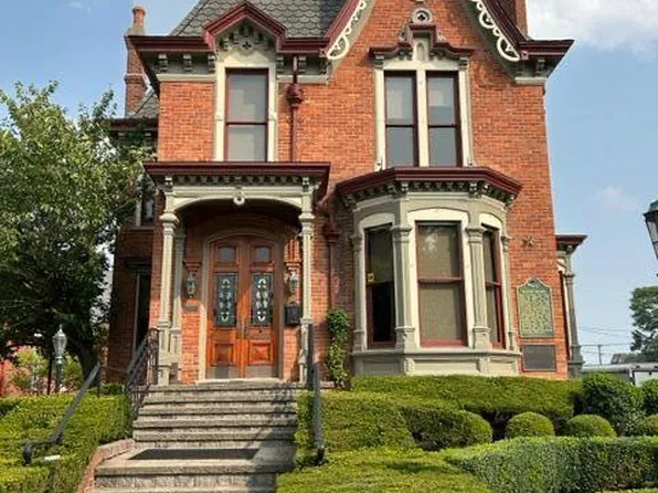 233 S Main St, Plymouth, MI 48170