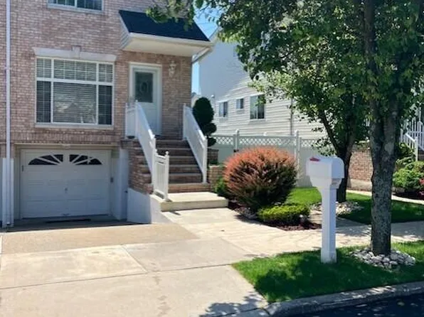 1006 Sheldon Ave, Staten Island, NY 10309