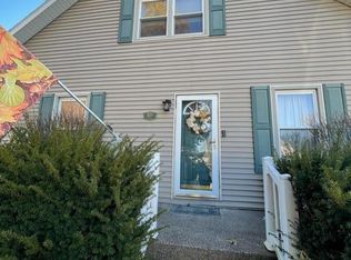 108 Gilbert St, Muscatine, IA 52761