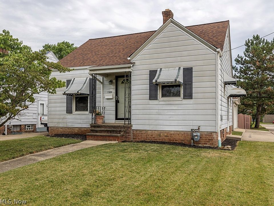 1st image of 7404 Woodhaven Ave