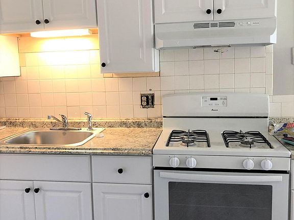 5th image of 211 W Squantum St APT 7