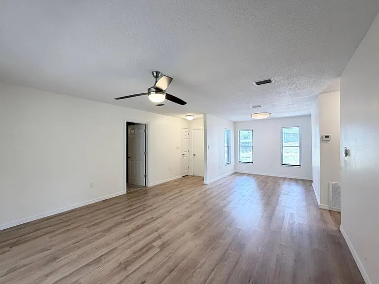 11 Bahia Court Loop — Photo 4