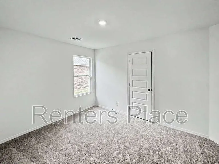 7113 S Maple Ave — Photo 11
