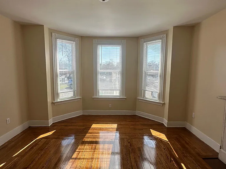 280 Norton St #1 — Photo 7