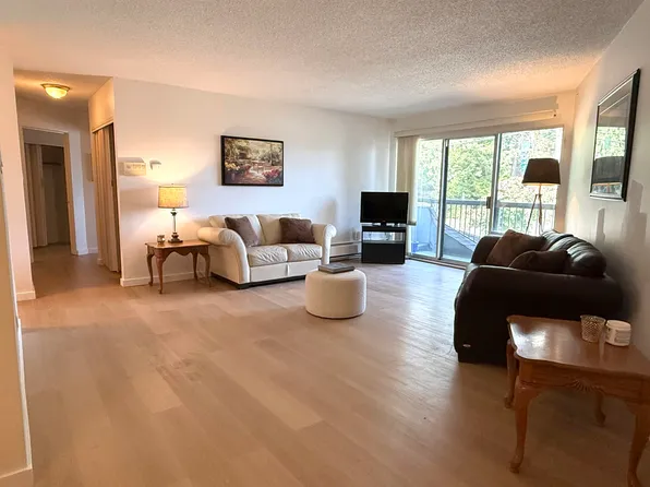 15020 N Bluff Rd #218, White Rock, BC V4B 5A4