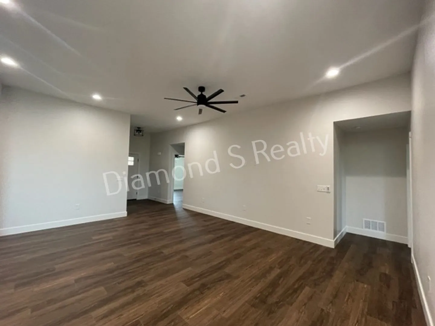 2440 Athens Street — Photo 4