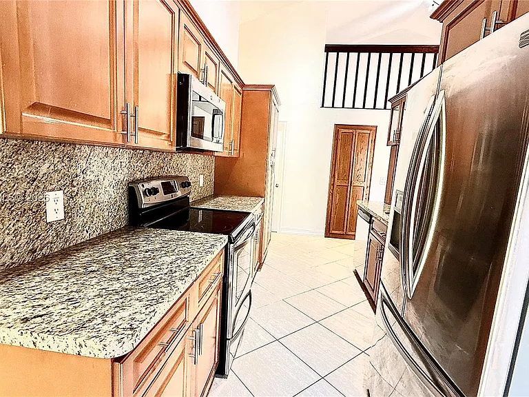 7531 SW 95th Pl — Photo 7