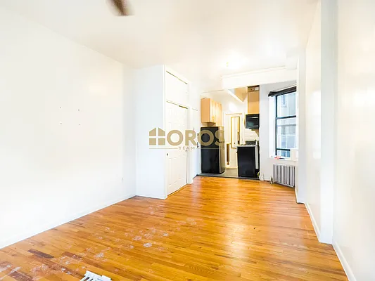 Rented by City Connections Realty | media 10