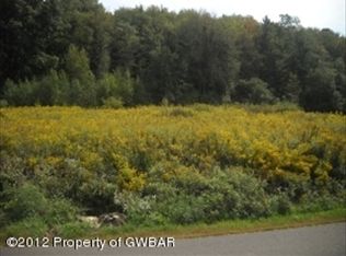 9 Oak Dr, Mountain Top, PA 18707