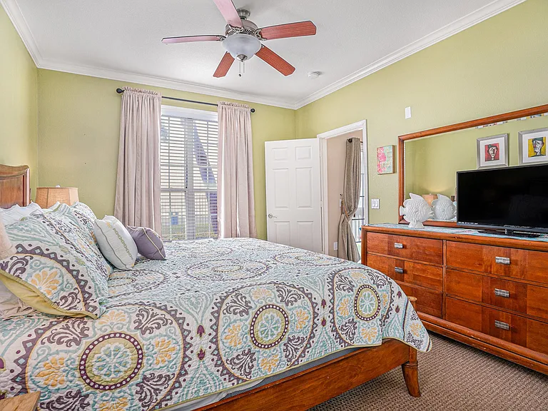 7000 Seawall Blvd #1011 — Photo 13