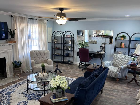 3202 Whitesburg Dr SW