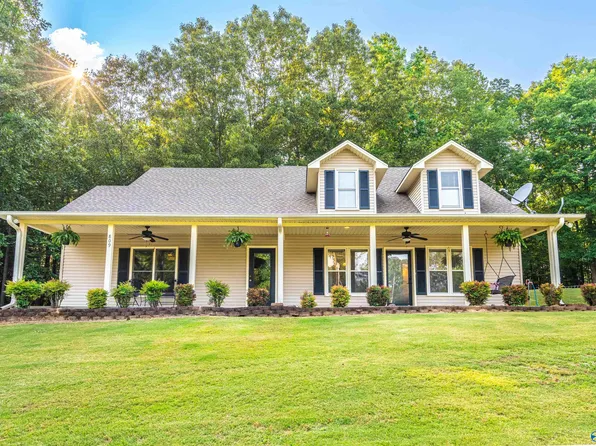 809 Riverfront Rd, Rogersville, AL 35652