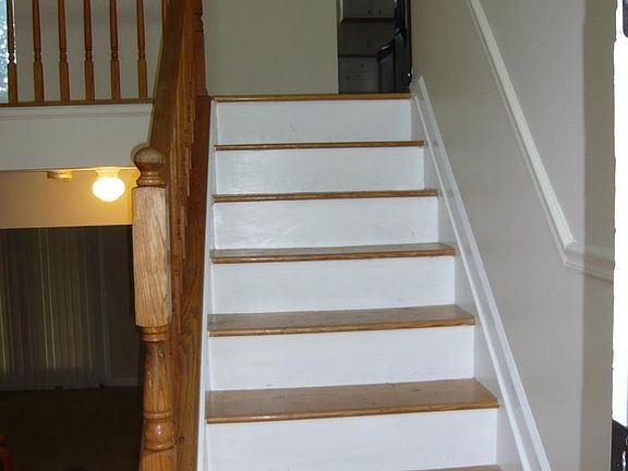 5th image of 1854 Cedar Dr