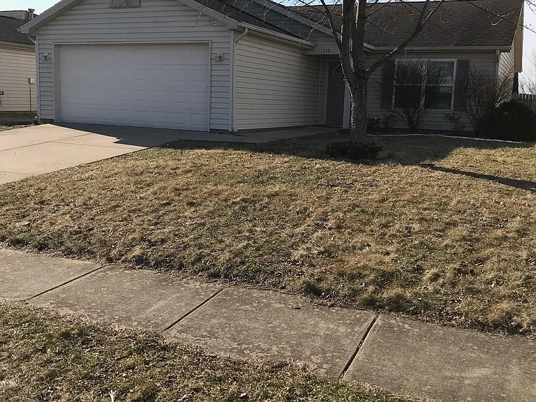110 Phillips Ct — Photo 2