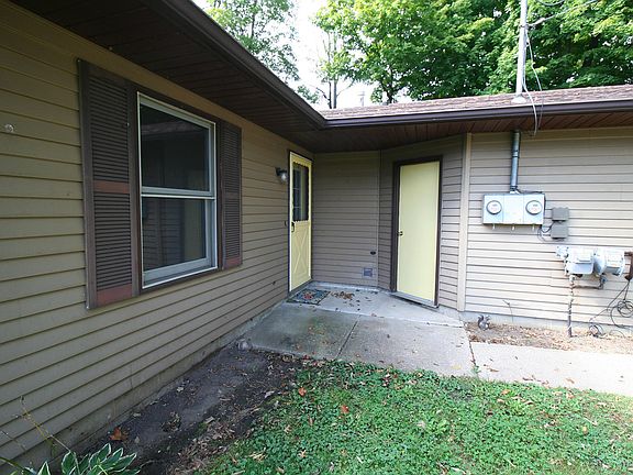 3rd image of 622 E Cass St #622