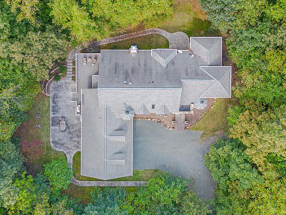 5th image of 1607 Cates Hickory Hill Ln