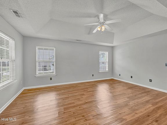 5th image of 707 Tisbury Lane