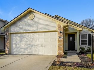 4312 Village Trace Dr, Indianapolis, IN 46254
