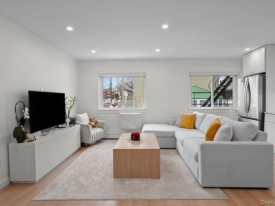 1st image of 900 Midland Avenue #2G