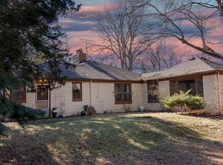 196 Dover Rd, Waterford, MI 48328