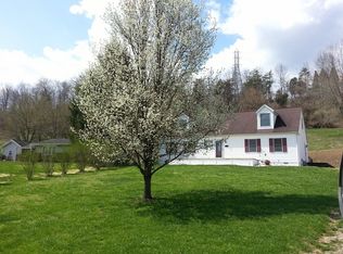 23 Valley View Dr, Kenova, WV 25530