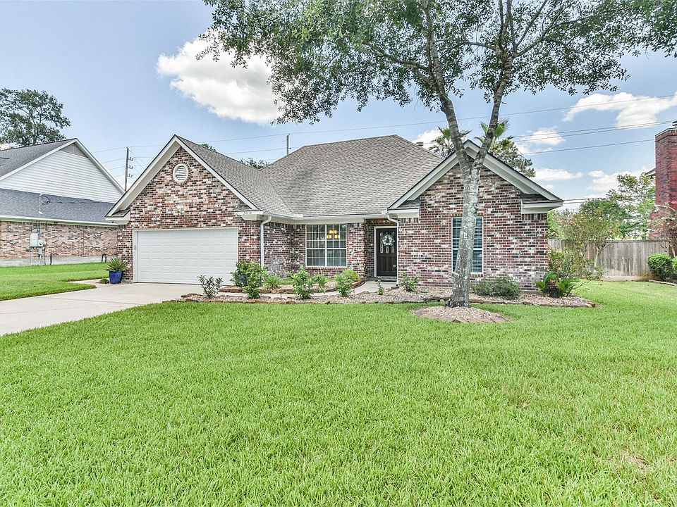 1st image of 24414 Okehampton Dr