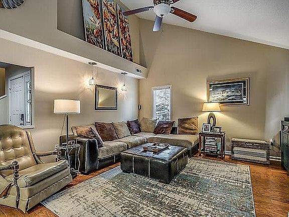 Call owner - (561)247-3271