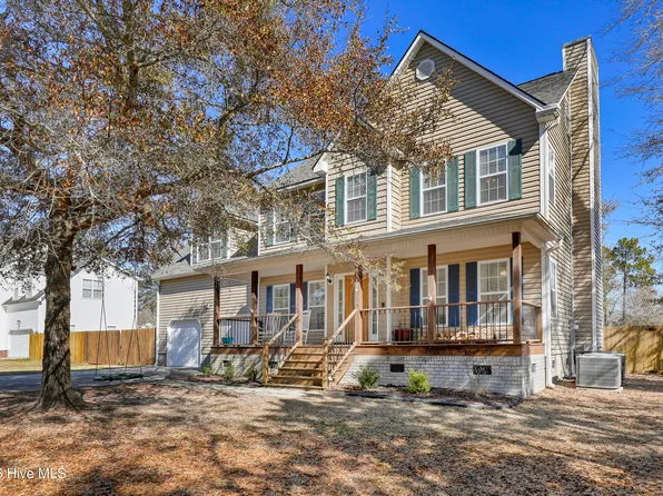 1426 Chadwick Shores Drive, Sneads Ferry, NC 28460