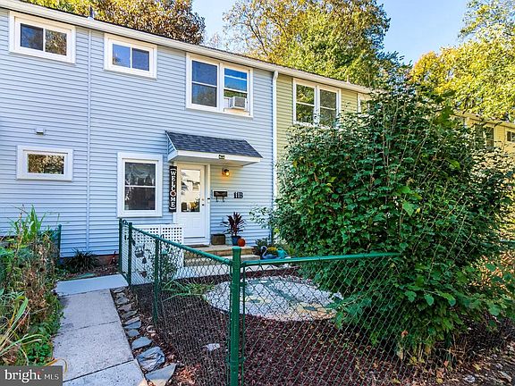 2nd image of 11 Laurel Hill Rd