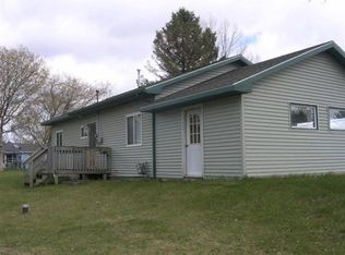 821 Monroe St, Vanderbilt, MI 49795