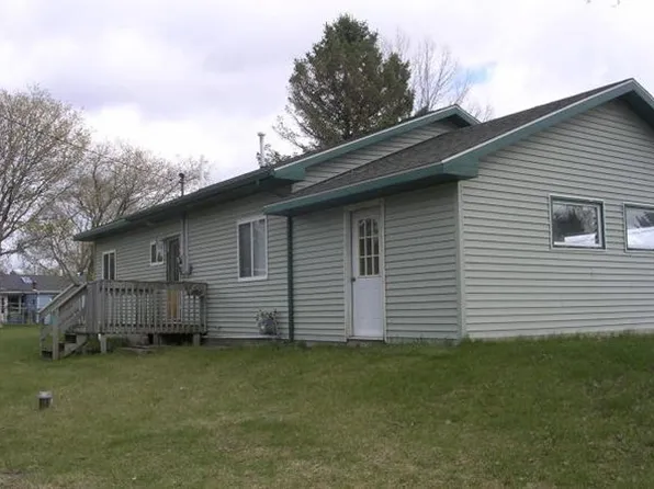 821 Monroe St, Vanderbilt, MI 49795