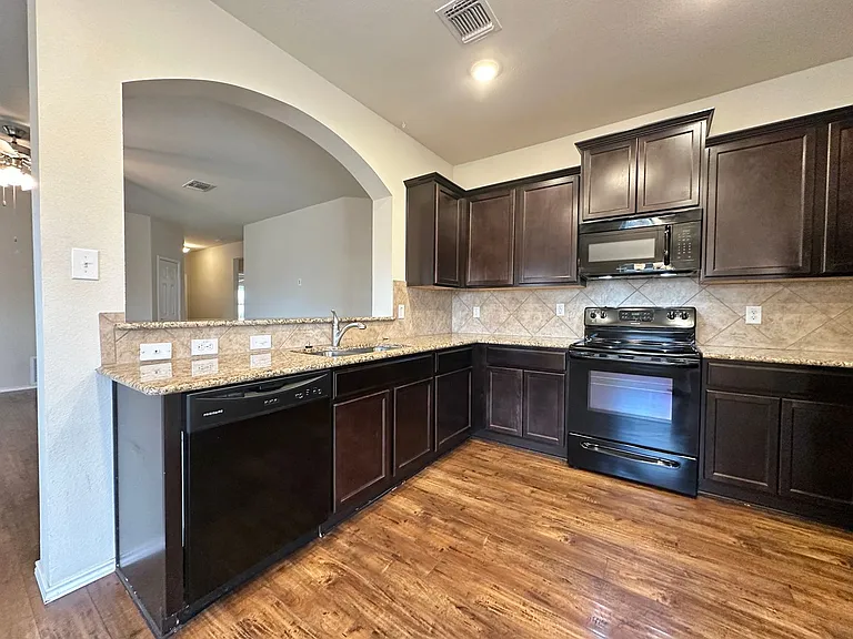3414 Parkmill Dr — Photo 12