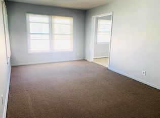 4568 N Banner Dr APT 4, Long Beach, CA 90807