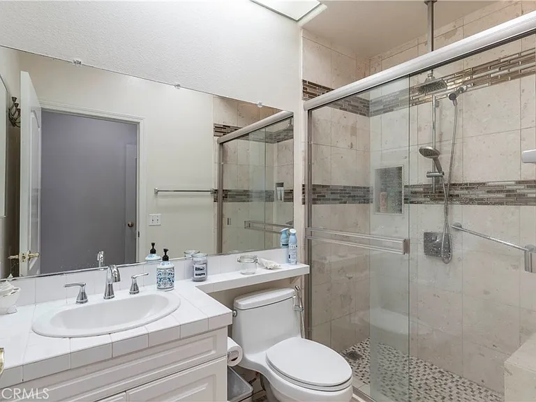 7371 Westcliff Dr — Photo 21