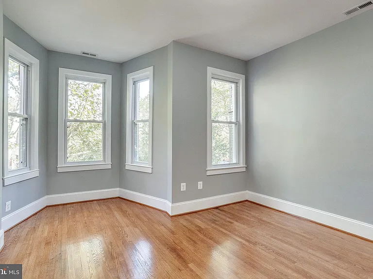 606 Q St NW — Photo 34